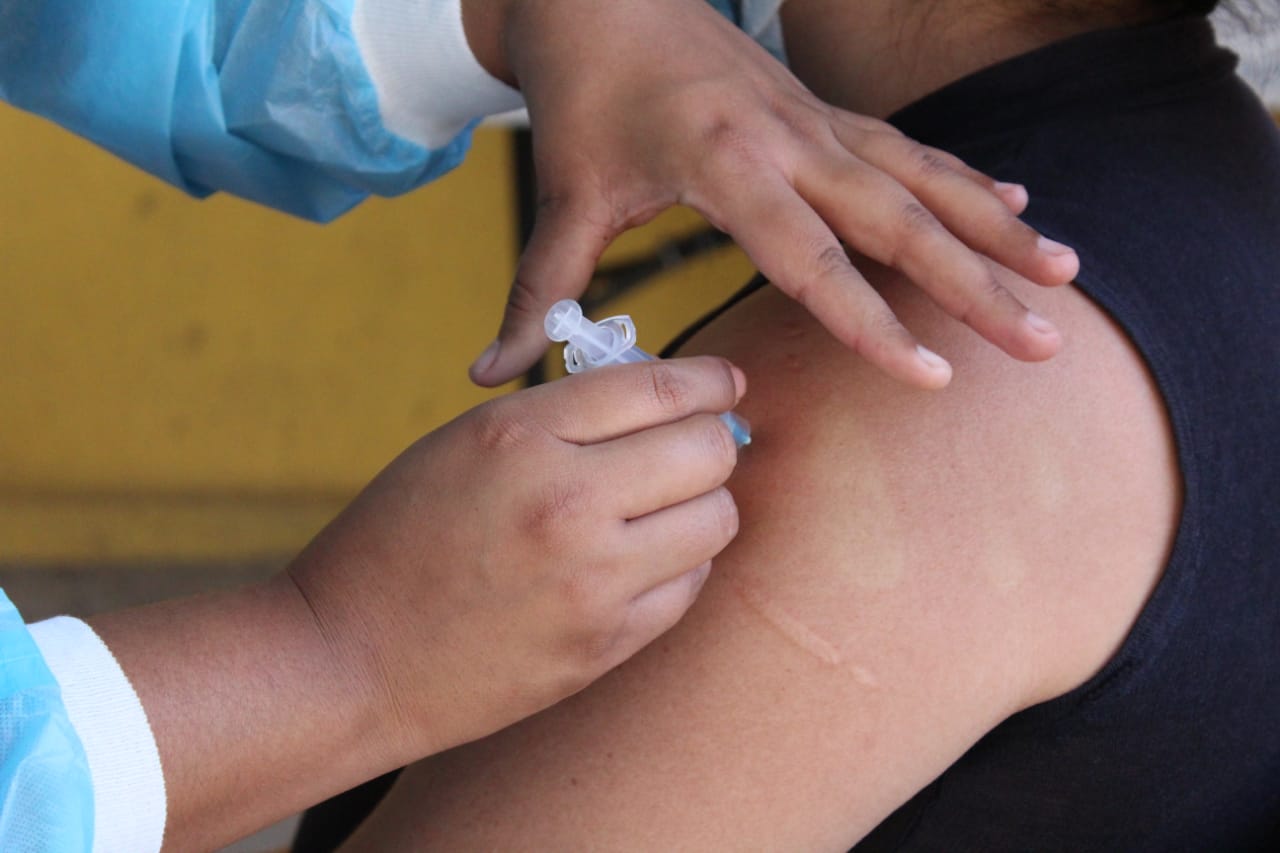 Honduras aplicó hasta la fecha más de 10. 8 millones de vacunas anticovid