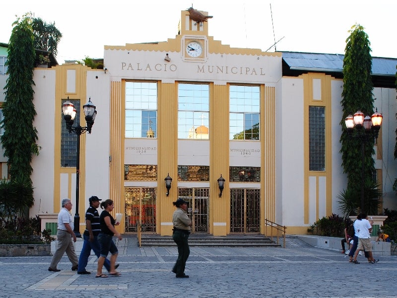 Despiden al menos 700 empleados de la Alcaldía de San Pedro Sula