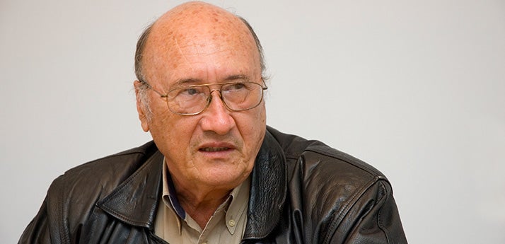 Carlos H Reyes: «Ley de Trabajo por Hora solo beneficia a los capitalistas» Carlos H Reyes: «Ley de Trabajo por Hora solo beneficia a los capitalistas»