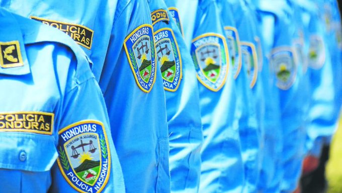 Policía oficializa nombramientos en jefaturas departamentales, metropolitanas y municipales Policía oficializa nombramientos en jefaturas departamentales, metropolitanas y municipales