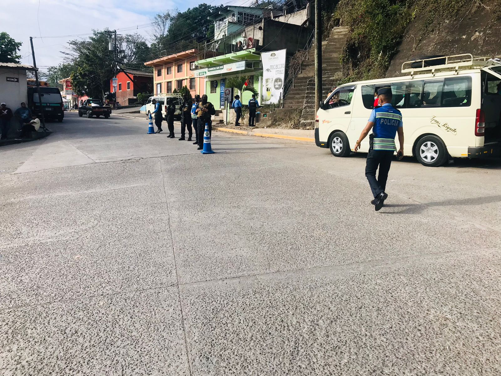DNVT decomisa más de 1,200 licencias de conducir por diferentes faltas en Comayagua