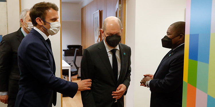 Scholz, Macron y Biden acuerdan que habrá «respuesta» Scholz, Macron y Biden acuerdan que habrá «respuesta»