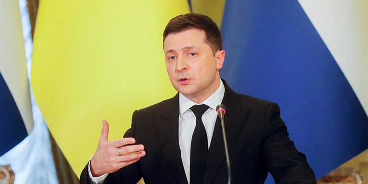 El presidente de Ucrania dice que quiere «paz» y llama a contener a Rusia El presidente de Ucrania dice que quiere «paz» y llama a contener a Rusia