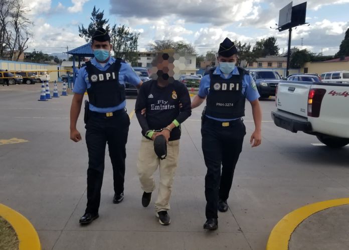 Capturan a un albañil por tráfico ilícito de drogas en la capital