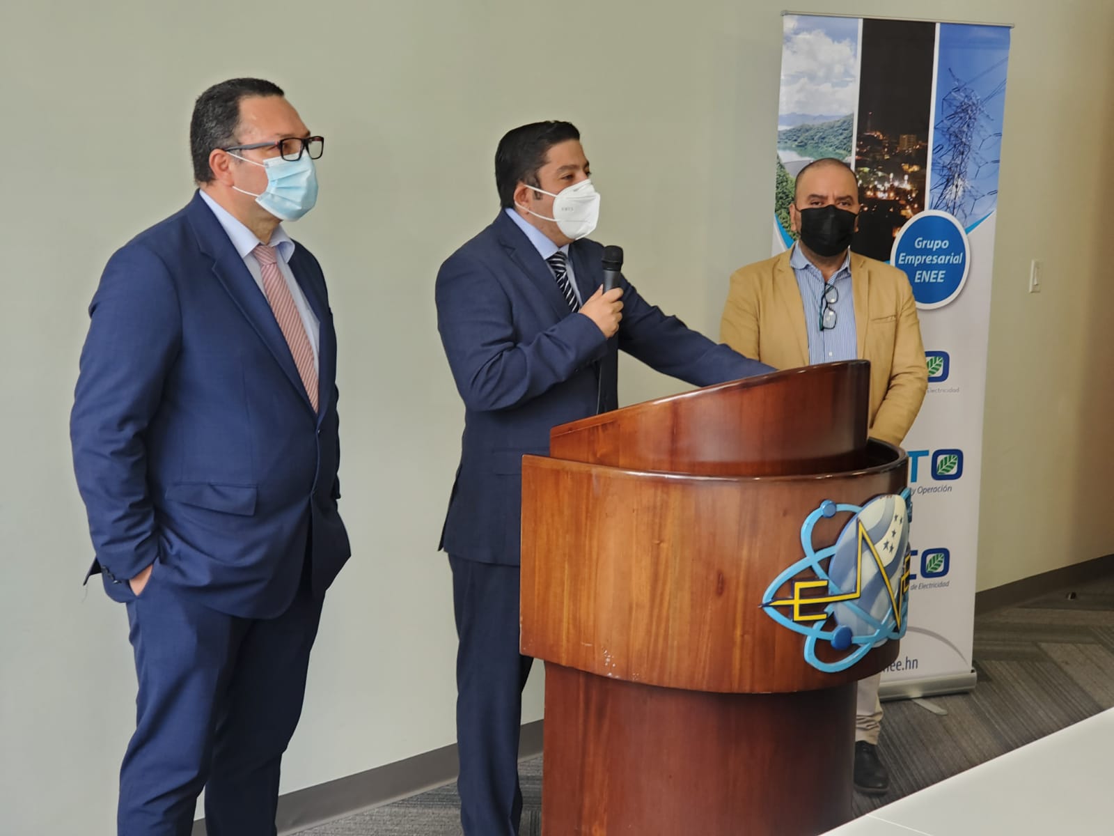 Erik Tejada: «Situación de la ENEE es bastante dramática, pero eso no quiere decir que no hay esperanza  para recuperarla»