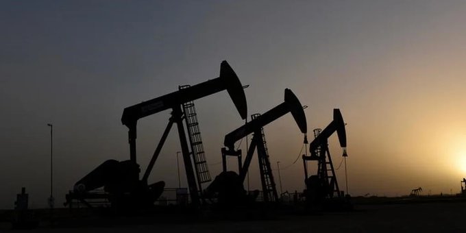 Precio del barril de petróleo supera los 100 dólares tras el ataque de Rusia a Ucrania Precio del barril de petróleo supera los 100 dólares tras el ataque de Rusia a Ucrania