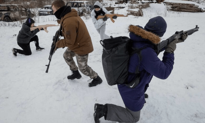 Rusia responde por escrito a Estados Unidos mientras Ucrania busca contratar a 100 mil militares Rusia responde por escrito a Estados Unidos mientras Ucrania busca contratar a 100 mil militares