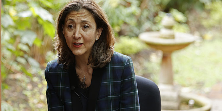 Íngrid Betancourt tacha de corrupta a piedad Córdova y pide justicia Íngrid Betancourt tacha de corrupta a piedad Córdova y pide justicia