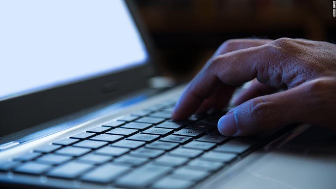 Sitios web clave del gobierno ucraniano son afectados por una serie de ciberataques Sitios web clave del gobierno ucraniano son afectados por una serie de ciberataques