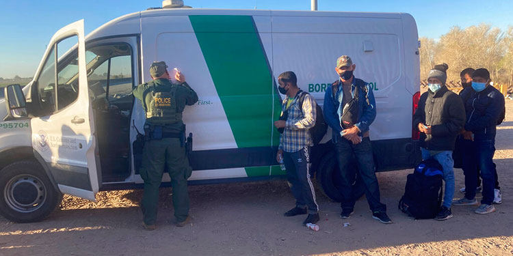 Necropsia: Migrante murió baleado por agente de la patrulla fronteriza