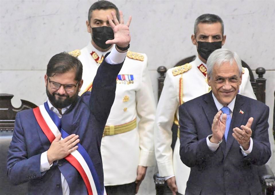 Gabriel Boric asume como el presidente más joven de la historia de Chile