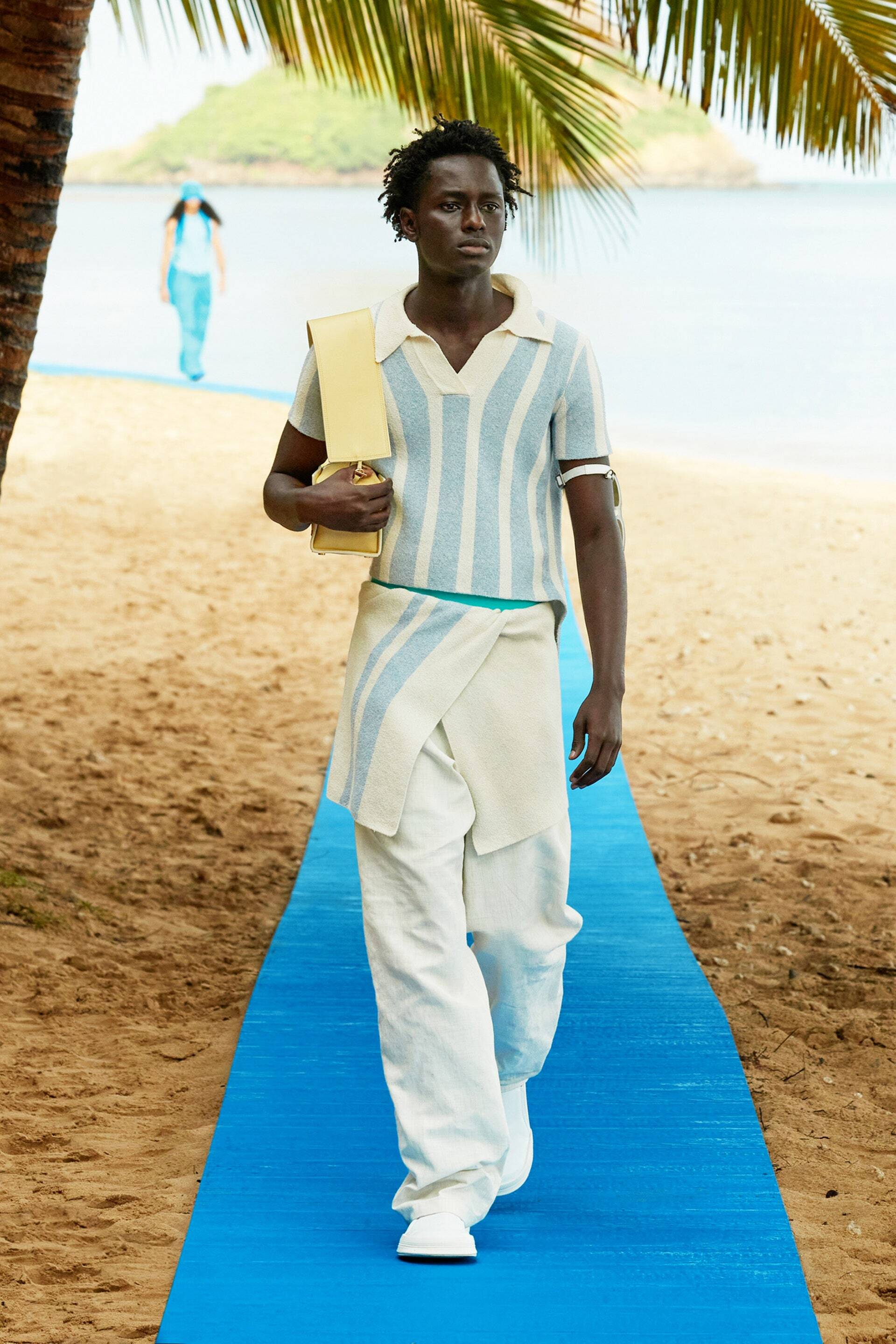 00008-jacquemus-spring-2022-ready-to-wear-credit-brand