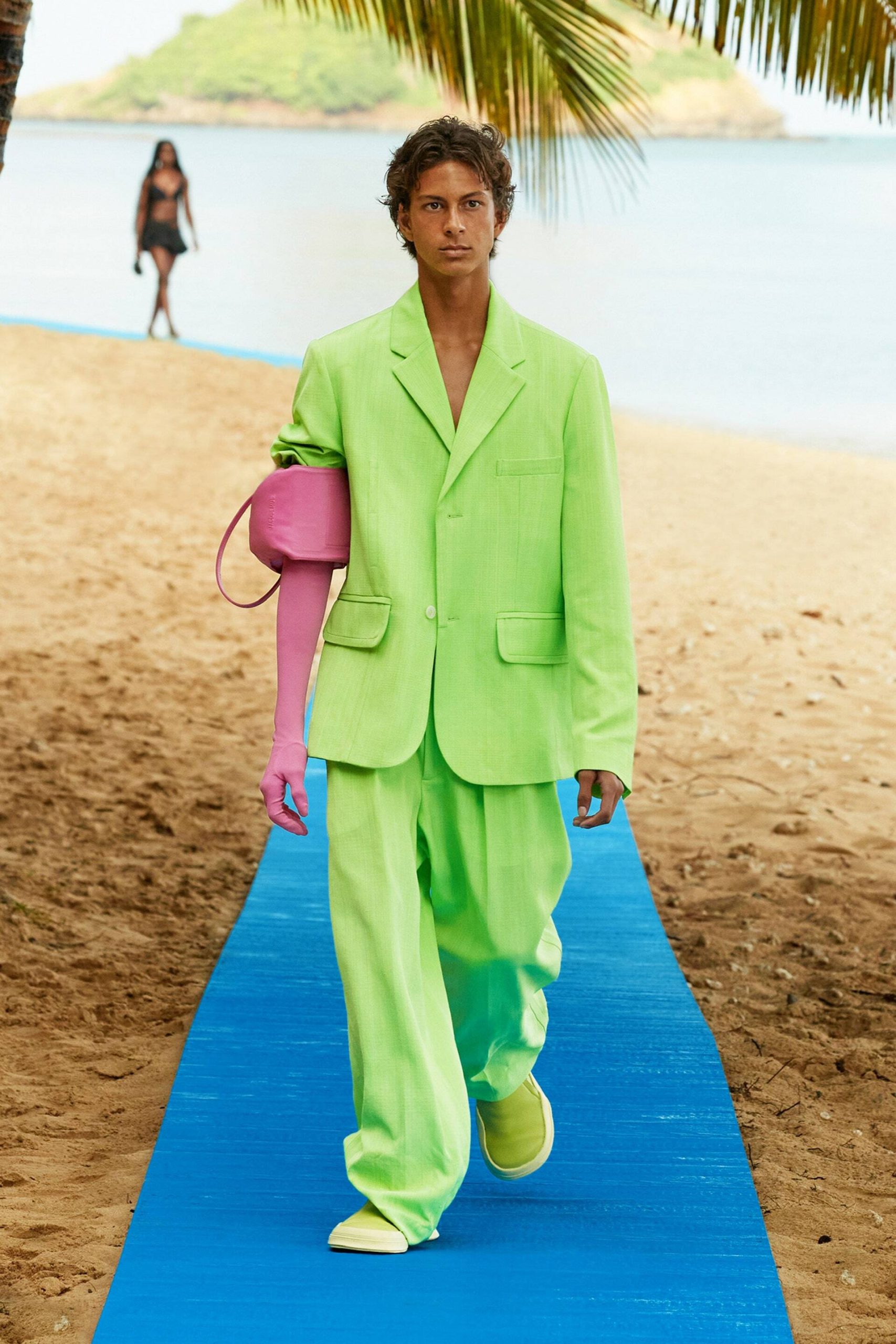 00017-jacquemus-spring-2022-ready-to-wear-credit-brand