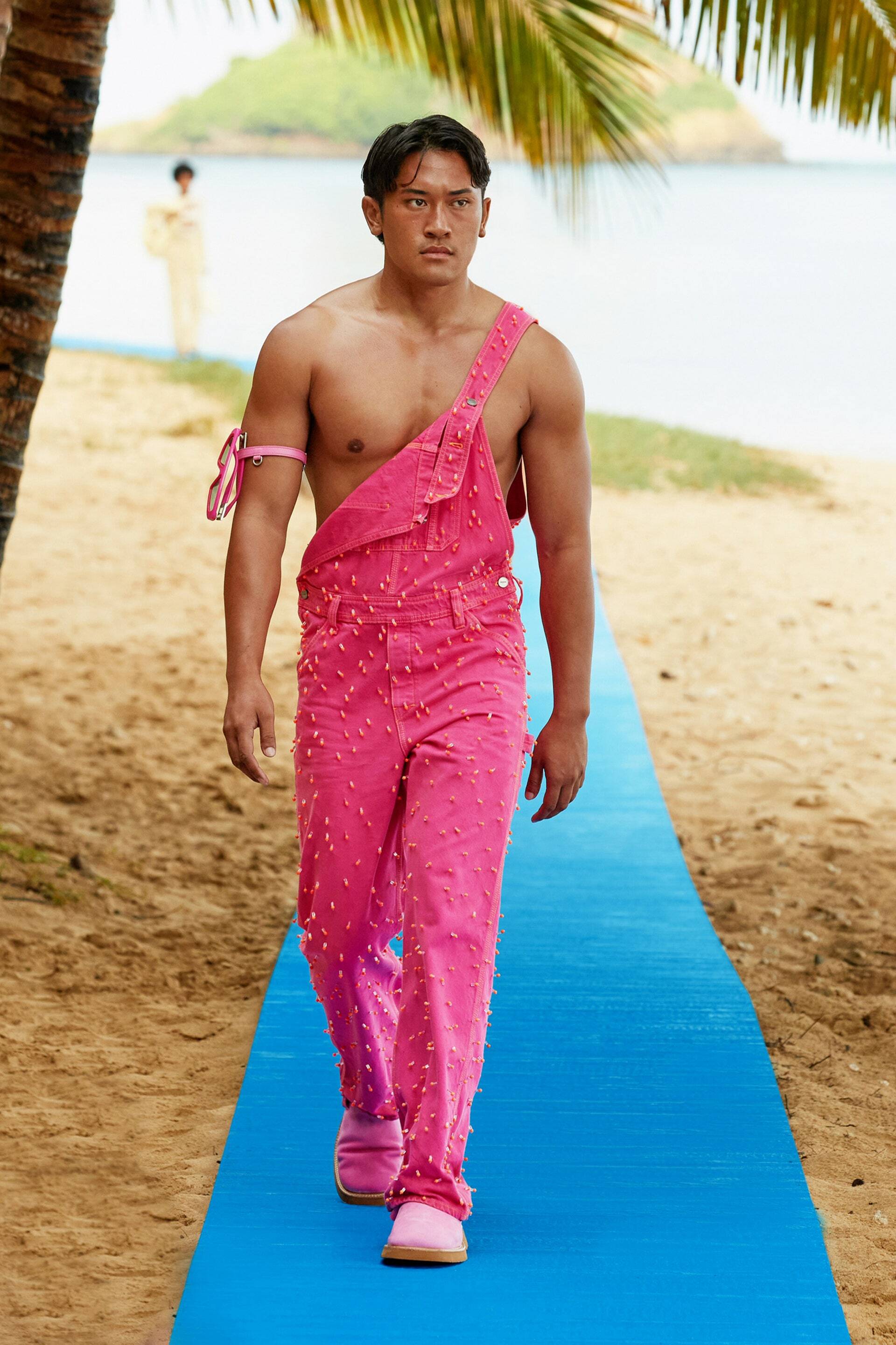 00032-jacquemus-spring-2022-ready-to-wear-credit-brand