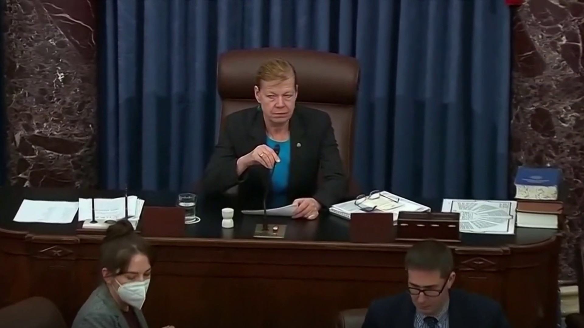 El Senado de Estados Unidos aprueba $13,600 millones para Ucrania