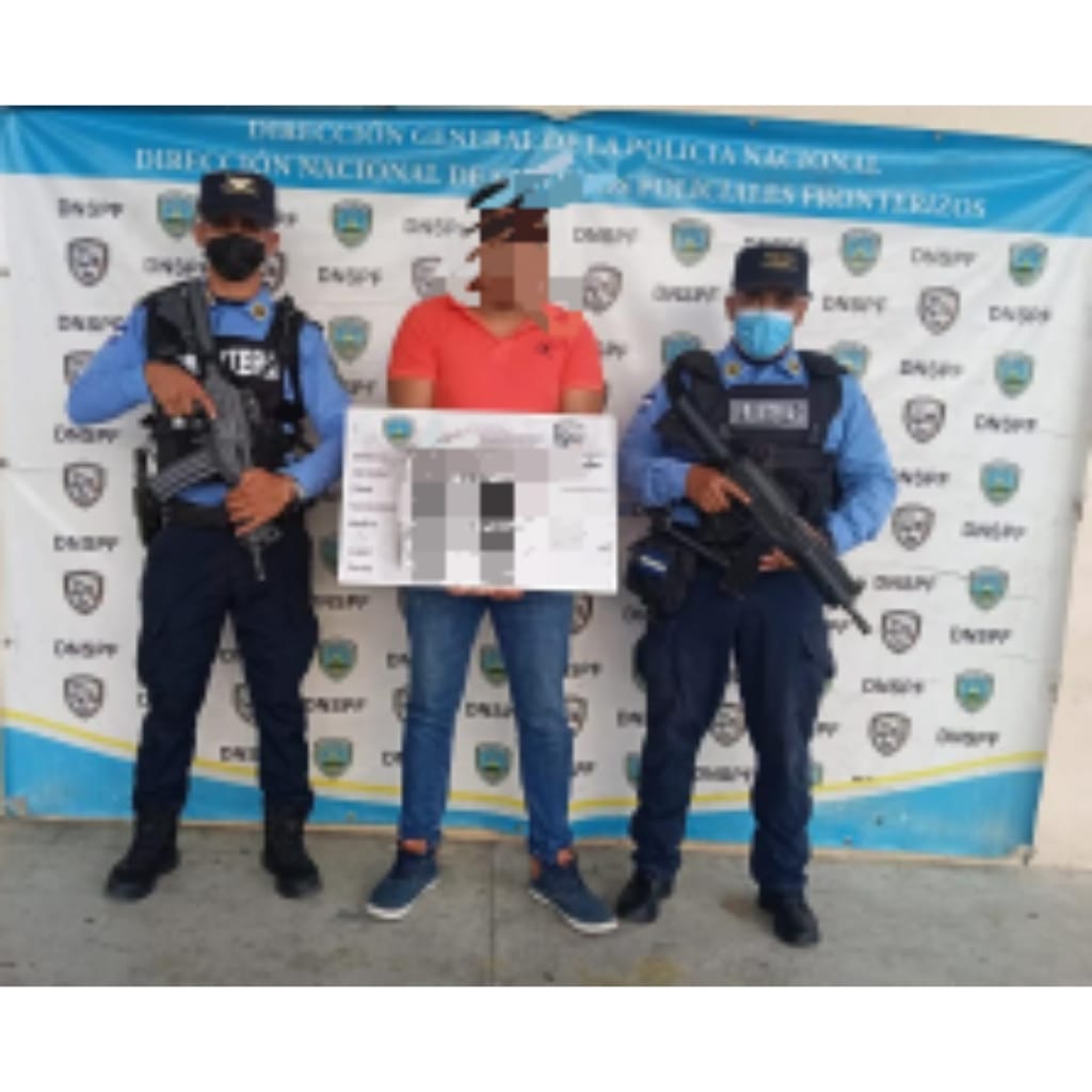 Arrestan en Choluteca a un sospechoso de tráfico de personas con cinco nicaragüenses Arrestan en Choluteca a un sospechoso de tráfico de personas con cinco nicaragüenses