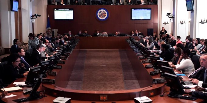 La OEA aprobó una resolución que pide a Rusia la retirada inmediata de sus tropas en Ucrania La OEA aprobó una resolución que pide a Rusia la retirada inmediata de sus tropas en Ucrania