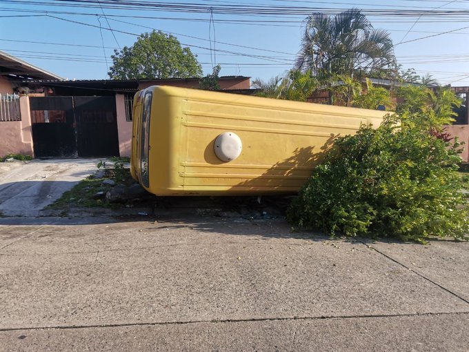 Al menos siete heridos deja accidente de transito en SPS