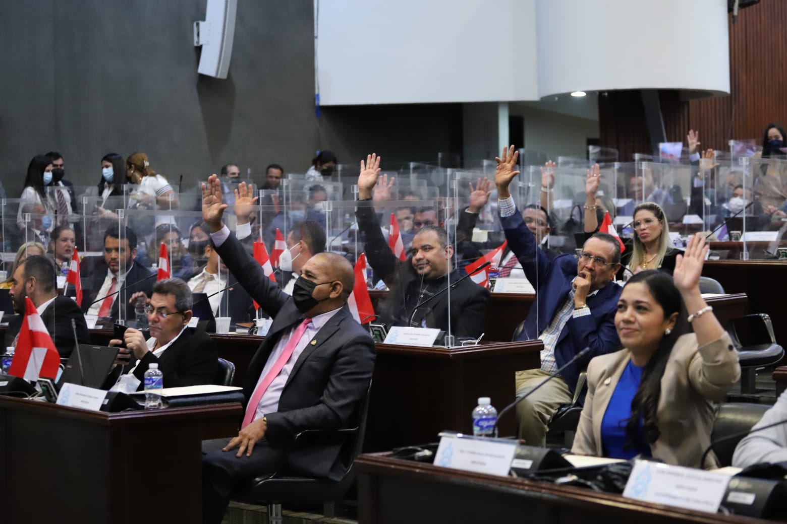 CN aprueba devolverle las facultades investigativas al Ministerio Público