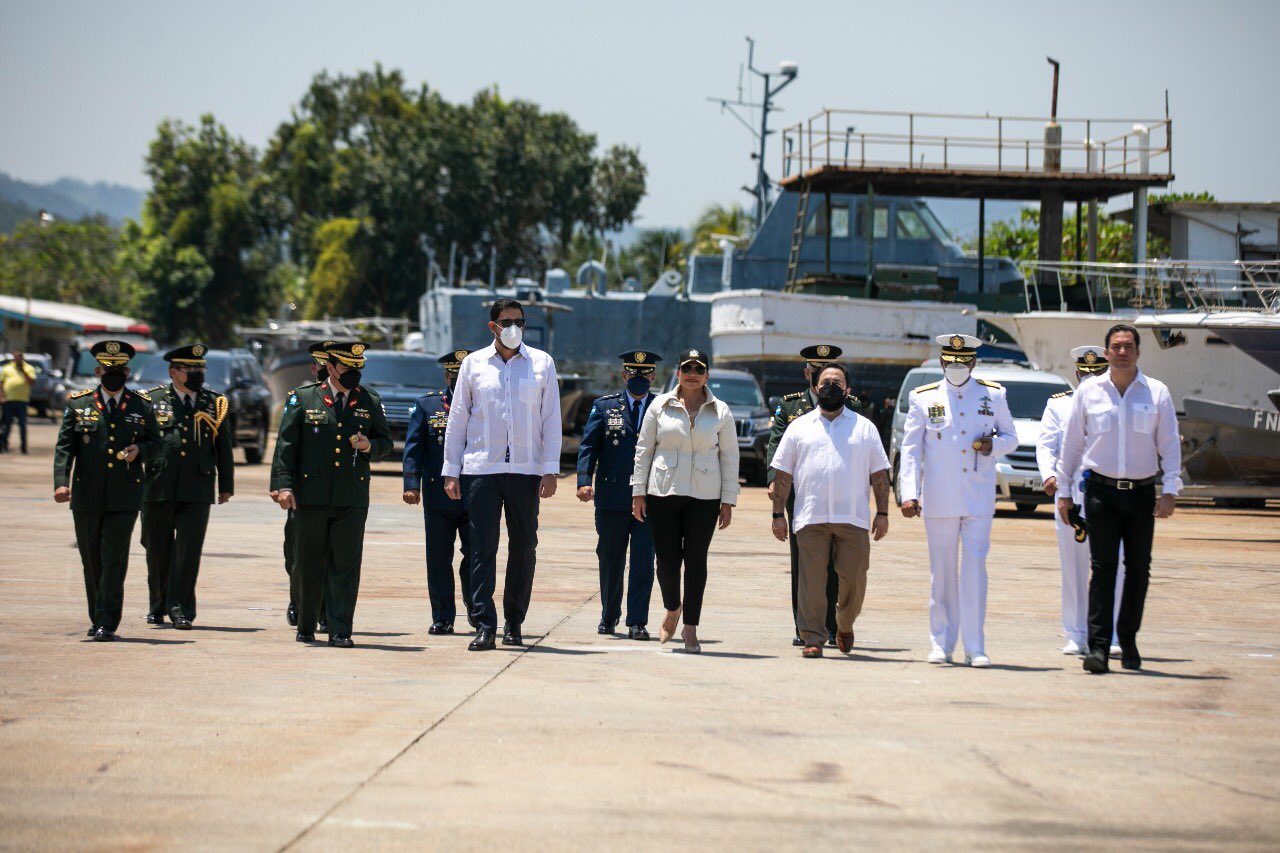 Presidenta Xiomara Castro participa en ceremonia de ascensos de las FFAA Presidenta Xiomara Castro participa en ceremonia de ascensos de las FFAA