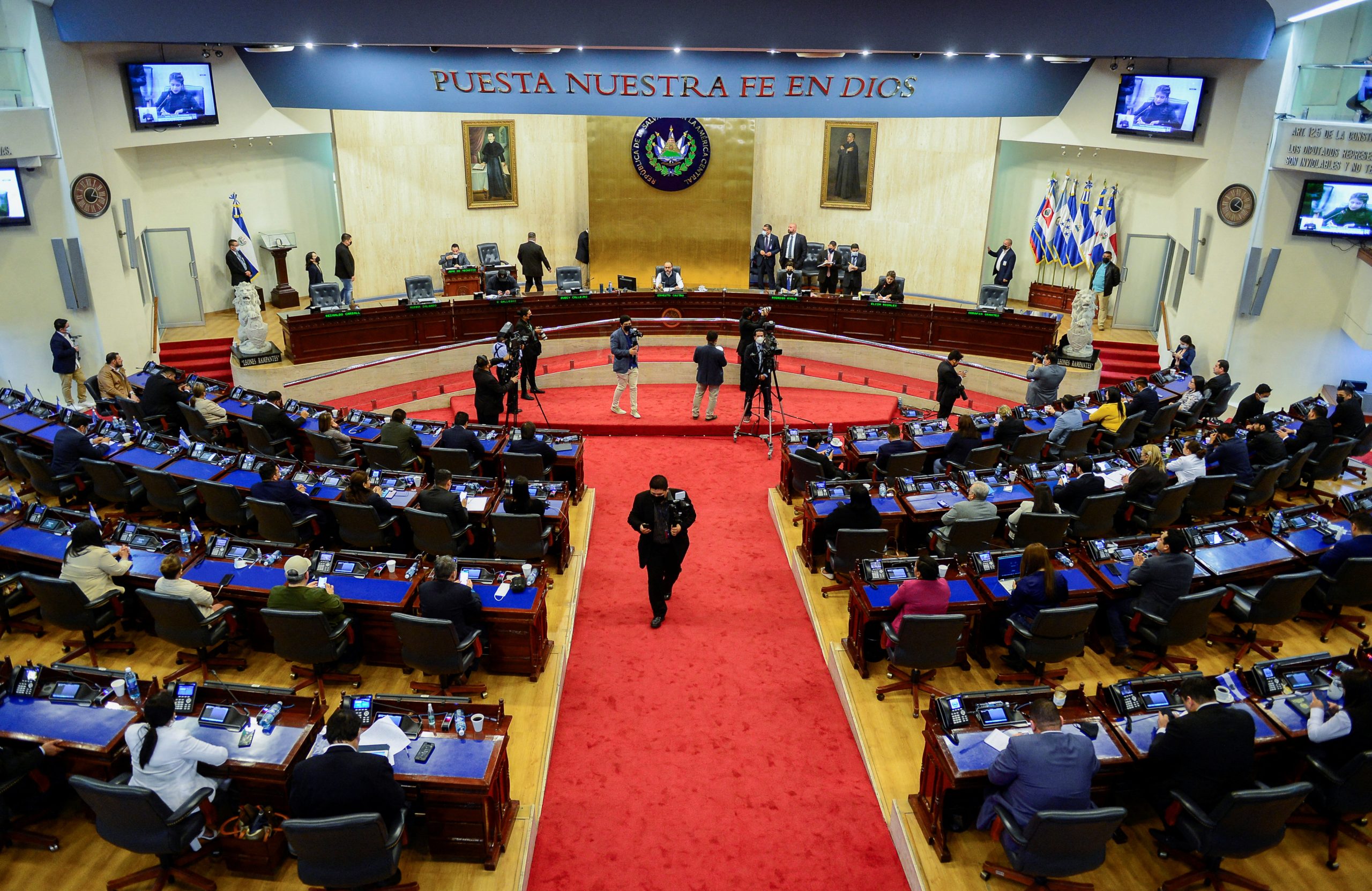 A pedido de Nayib Bukele, el Congreso decretó el estado de excepción por la escalada criminal en El Salvador