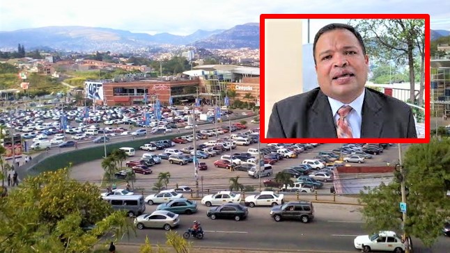 Diputado Jari Dixón propone eliminar cobros de parqueo en centros comerciales