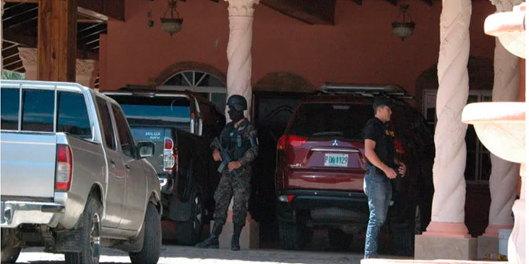 OABI encuentra 21 expedientes de ventas directas ordenadas por expresidente JOH