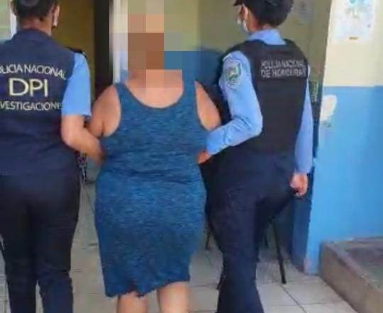 Arrestan a mujer acusada de explotar sexualmente a dos menores de 12 y 14 años Arrestan a mujer acusada de explotar sexualmente a dos menores de 12 y 14 años