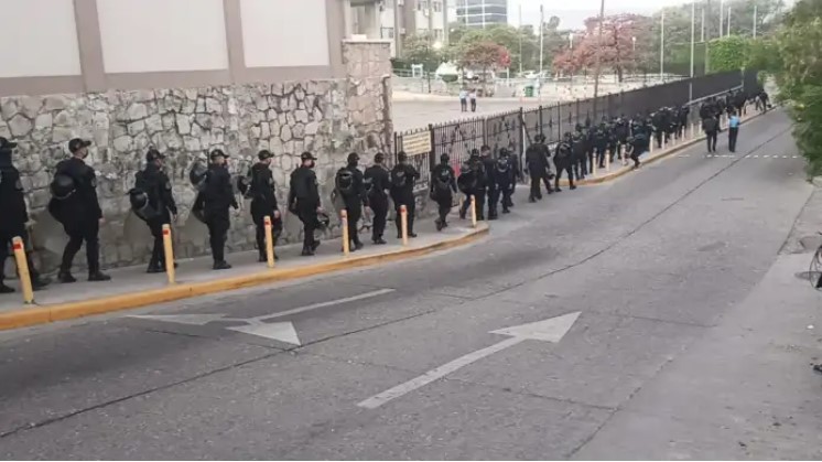 Militarizada la CSJ previo a la audiencia del expresidente Hernández