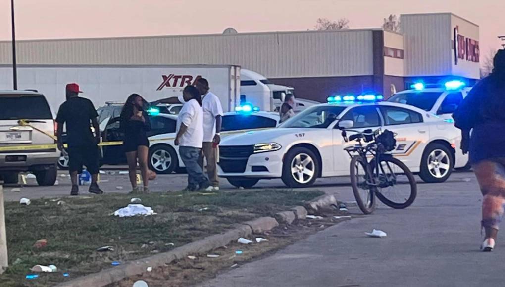 Una persona muerta y al menos 24 heridos deja tiroteo en Estados Unidos Una persona muerta y al menos 24 heridos deja tiroteo en Estados Unidos