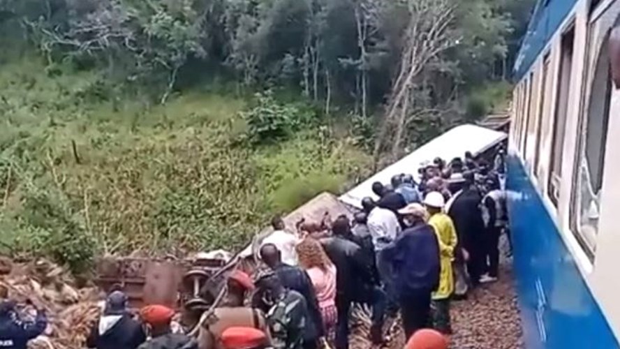 Ascienden a 75 los muertos por descarrilamiento de un tren en RD del Congo