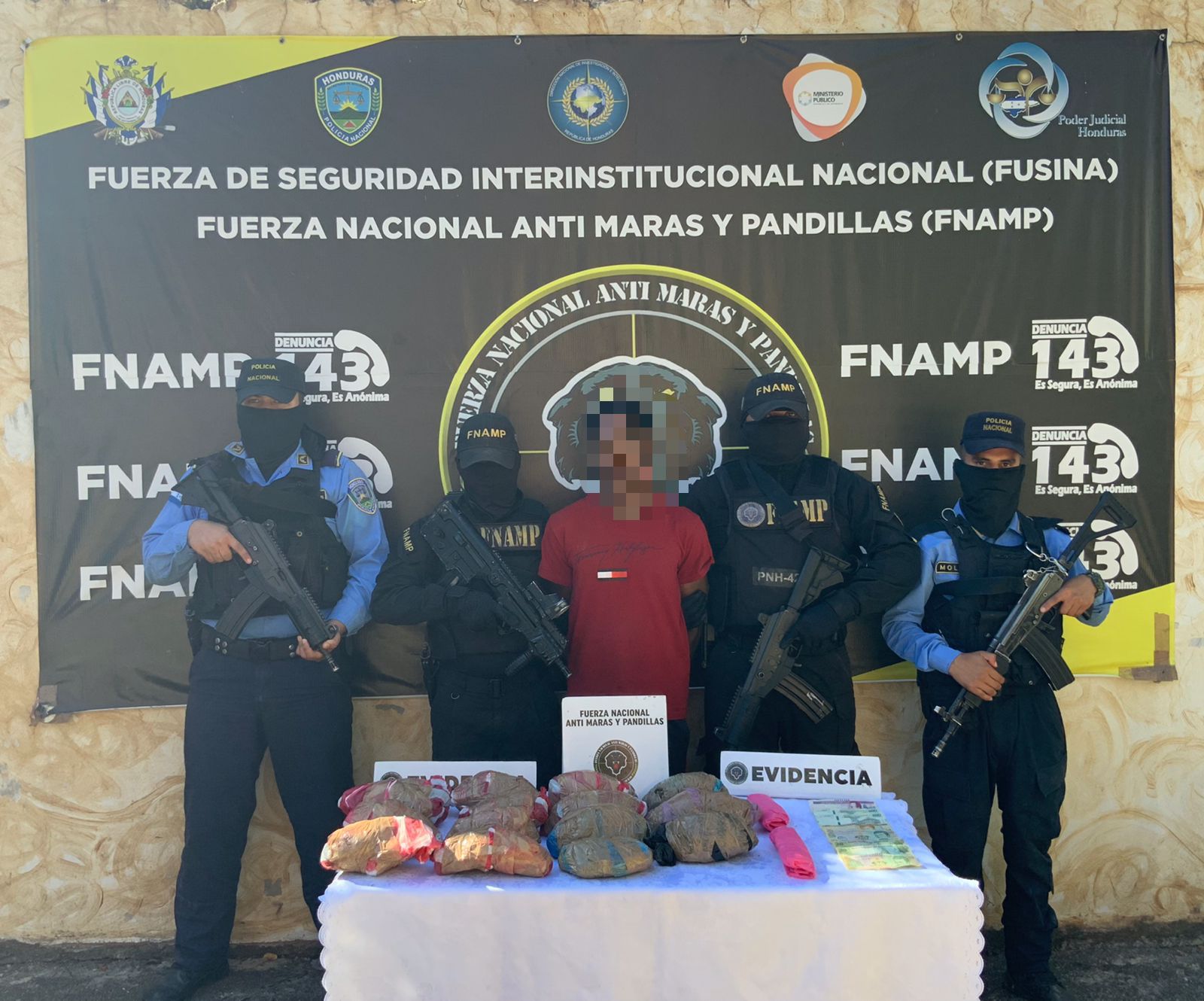 Detienen a presunto pandillero de la 18, quien planeaba la muerte de funcionario público en Comayagua Detienen a presunto pandillero de la 18, quien planeaba la muerte de funcionario público en Comayagua