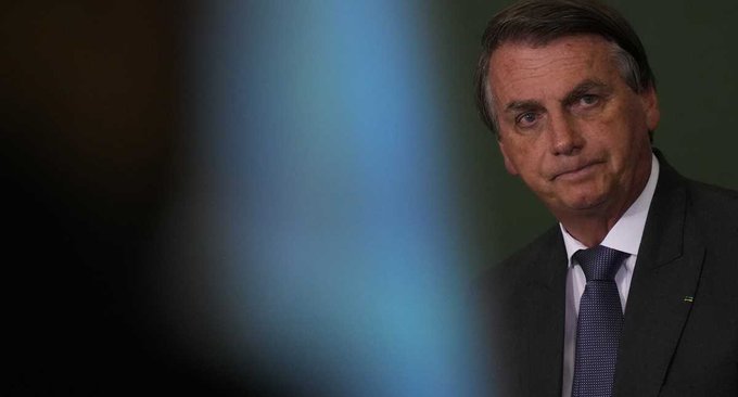 Bolsonaro destituye al presidente de Petrobras tras recurrentes aumentos en combustibles Bolsonaro destituye al presidente de Petrobras tras recurrentes aumentos en combustibles