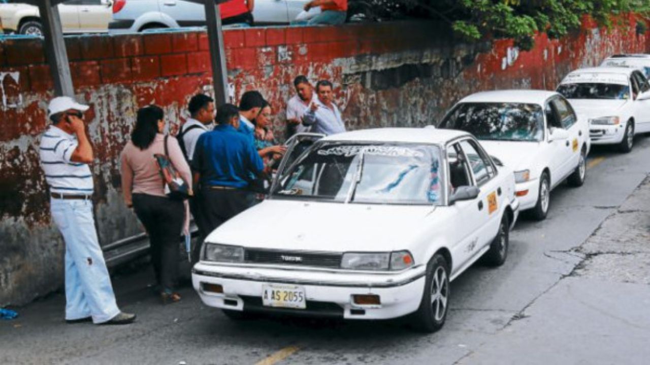 Punto de taxi Kennedy-Centro vuelve a prestar servicios en la capital