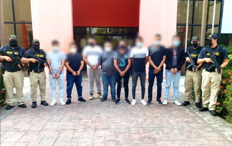 Auto de formal procesamiento para 9 personas por falsificar incapacidades en el IHSS