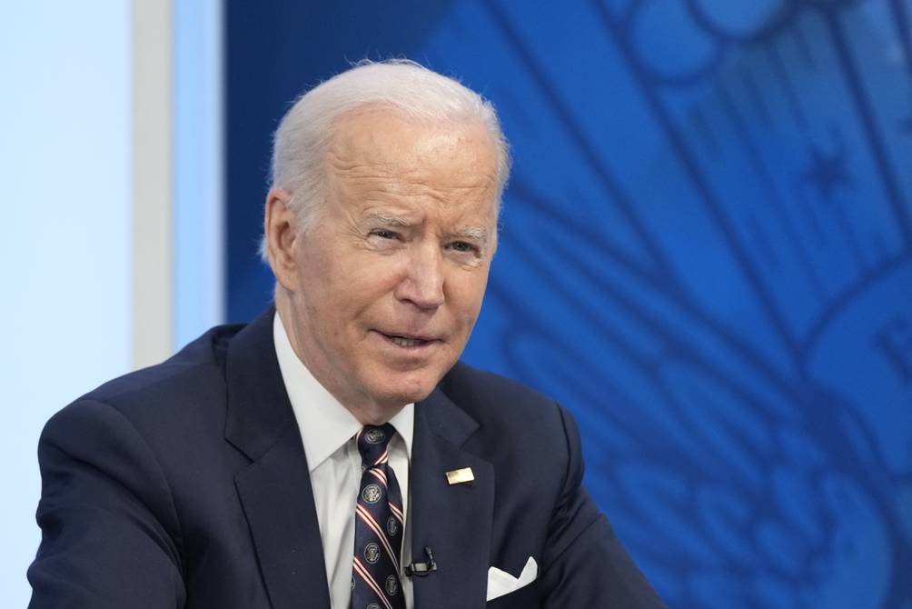 Ante el aumento de la violencia, Biden prohíbe en Estados Unidos la fabricación de armas caseras