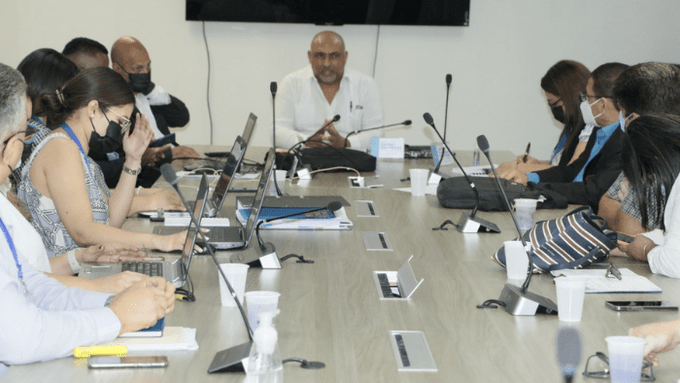 IHTT y representantes del transporte de carga alcanzan consensos en mesa de diálogo