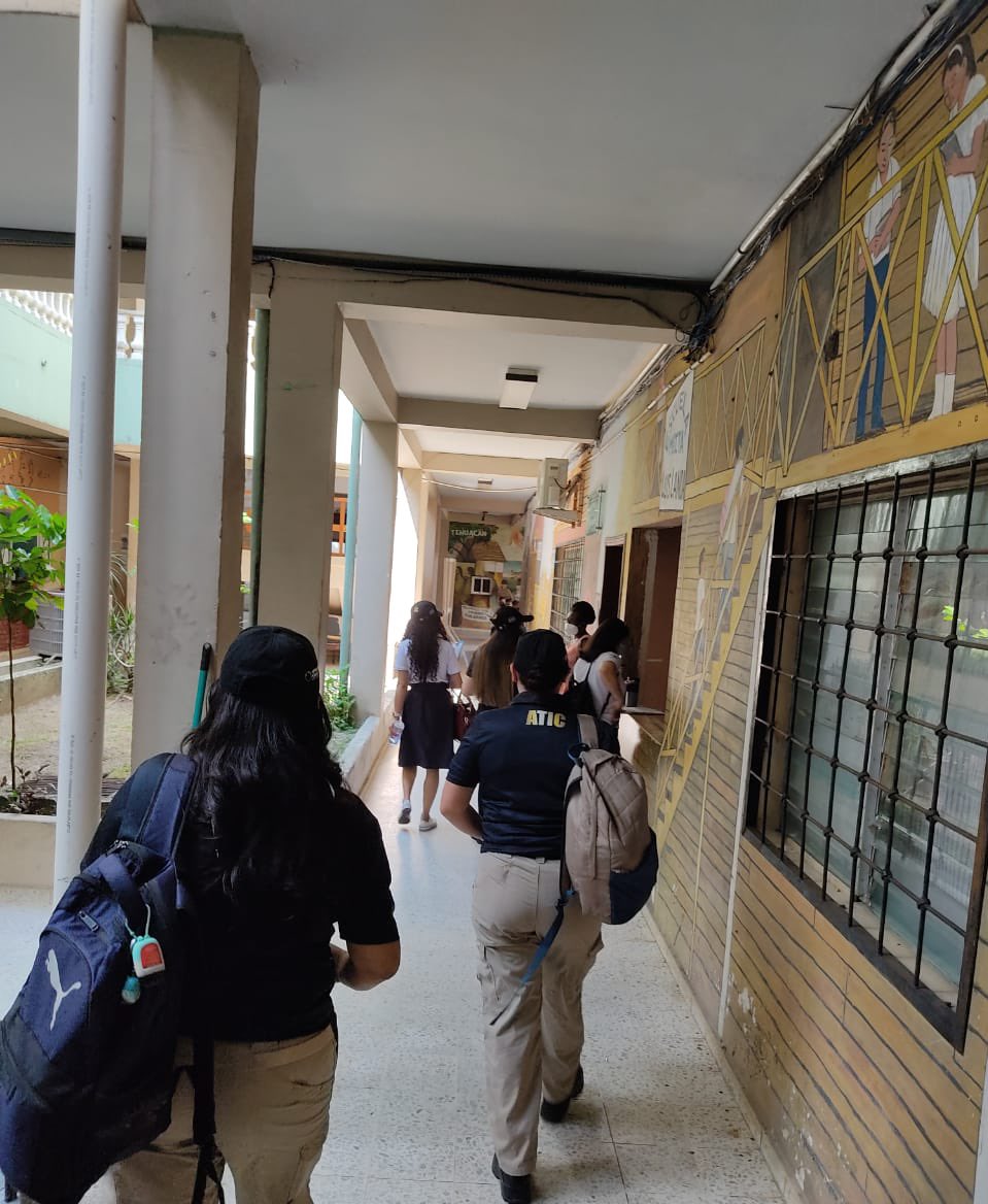 Agentes de tribunales y ATIC intervienen municipalidad de Tela por hallazgos de supuestos actos irregulares Agentes de tribunales y ATIC intervienen municipalidad de Tela por hallazgos de supuestos actos irregulares