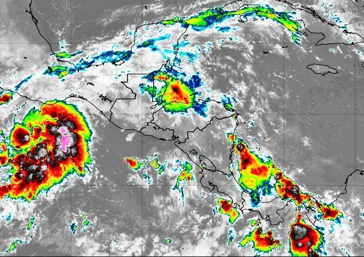 Tormenta Agatha se forma en el Pacífico de México y amenaza con convertirse en huracán