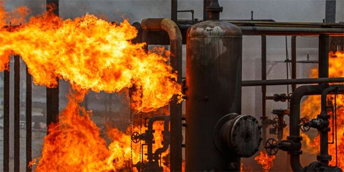 Un ataque con cohetes provoca un incendio en una refinería del norte de Irak