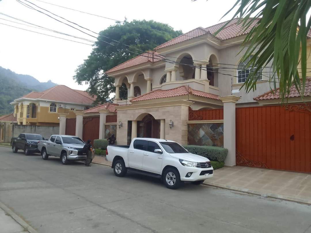 Autoridades continúan con aseguramiento de 169 bienes a estructuras ligadas a extraditables