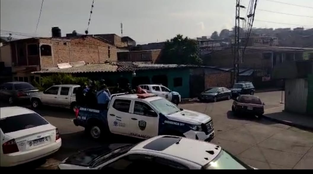 Policía traslada a cinco pandilleros de alta peligrosidad a los juzgados anti-extorsión