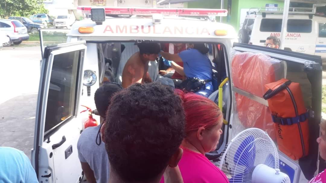 Tras tocar cables de alta tensión joven se electrocuta en Tocoa, Colón Tras tocar cables de alta tensión joven se electrocuta en Tocoa, Colón