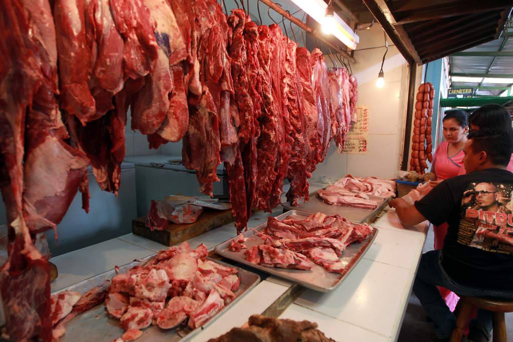 Tras aumento de L.8 a la libra de carne, carniceros amenazan con irse a paro el lunes Tras aumento de L.8 a la libra de carne, carniceros amenazan con irse a paro el lunes