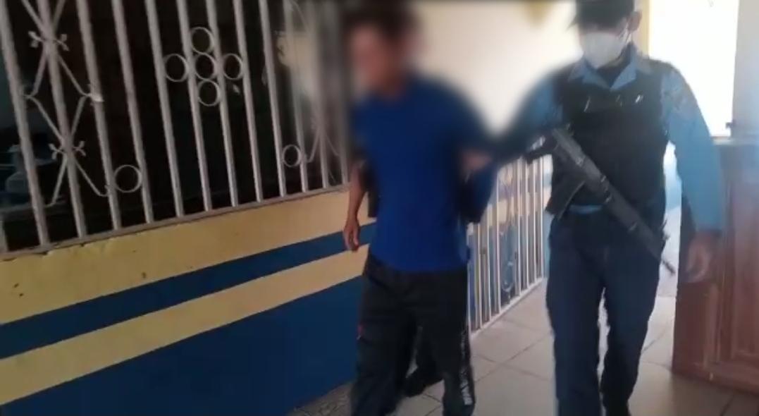 Por supuestamente violar y raptar a una fémina es detenido sujeto en El Paraíso