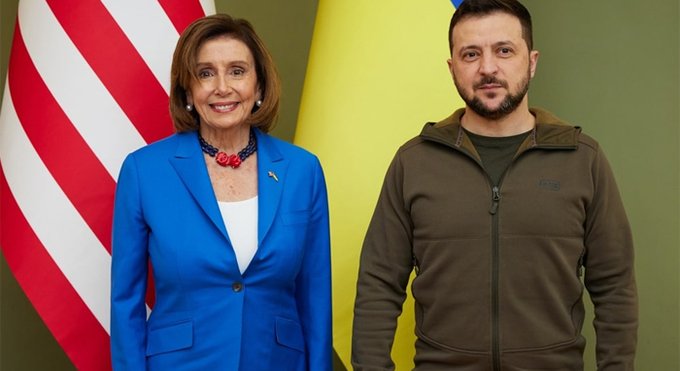 Pelosi afirma que EEUU apoyará a Ucrania «hasta obtener la victoria» Pelosi afirma que EEUU apoyará a Ucrania «hasta obtener la victoria»