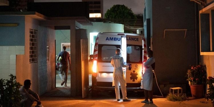 Mueren 11 bebés por incendio en un hospital de Senegal
