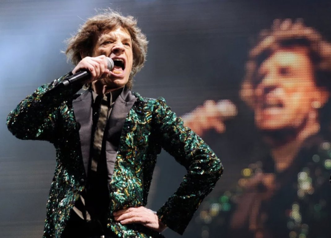 Los Stones cancelan un concierto tras dar Mick Jagger positivo por COVID