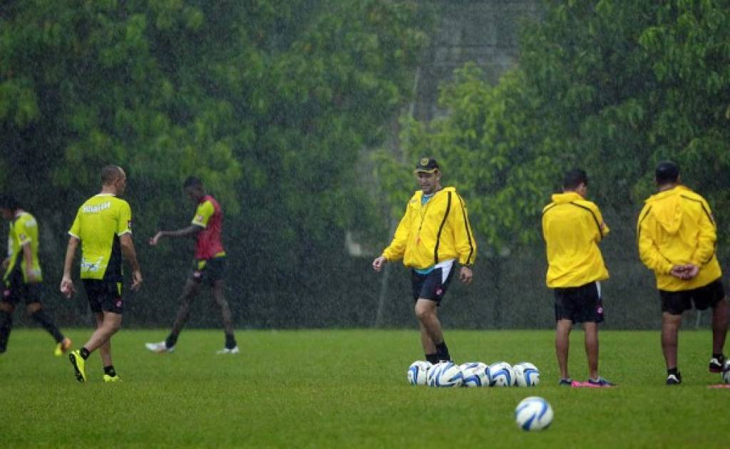 Jugadores del Real España sufren atraco durante entrenamiento en SPS