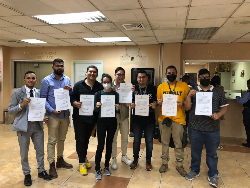 ¡Cartas de Libertad! 13 estudiantes de la UNAH reciben beneficio de Amnistía Política